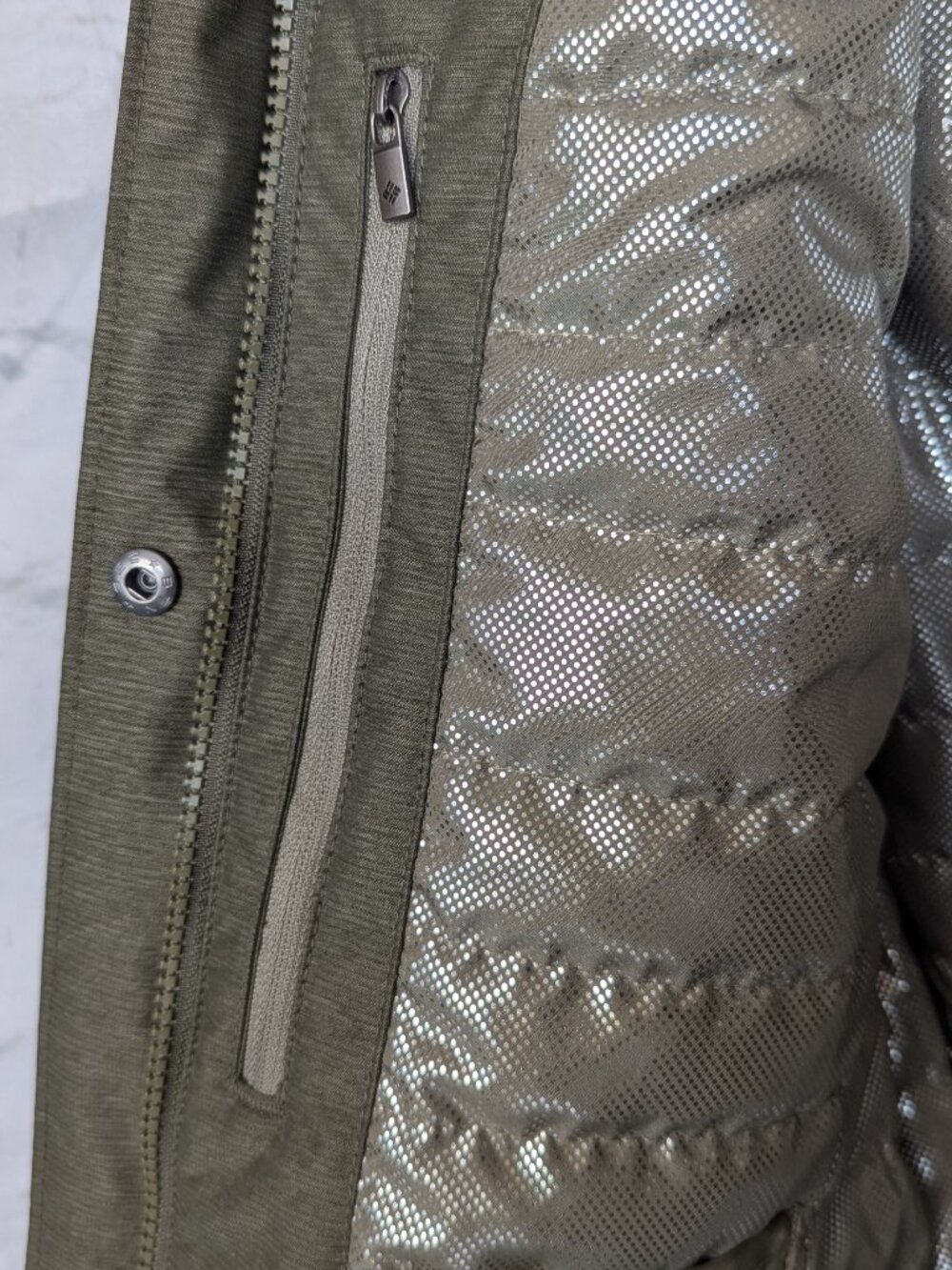 Columbia Omni-Heat Belted Winter Jacket with Faux Fur Hood Size Small Moss Green - Picture 7 of 9